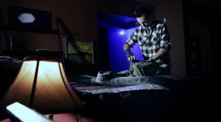 Он наблюдает (2016) Он наблюдает (2016)