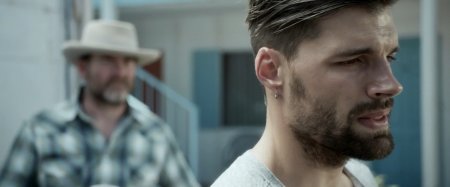 Бесценная (2016) Бесценная (2016)