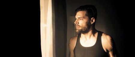 Бесценная (2016) Бесценная (2016)