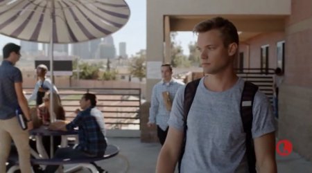 Тренер-убийца (2016) Тренер-убийца (2016)